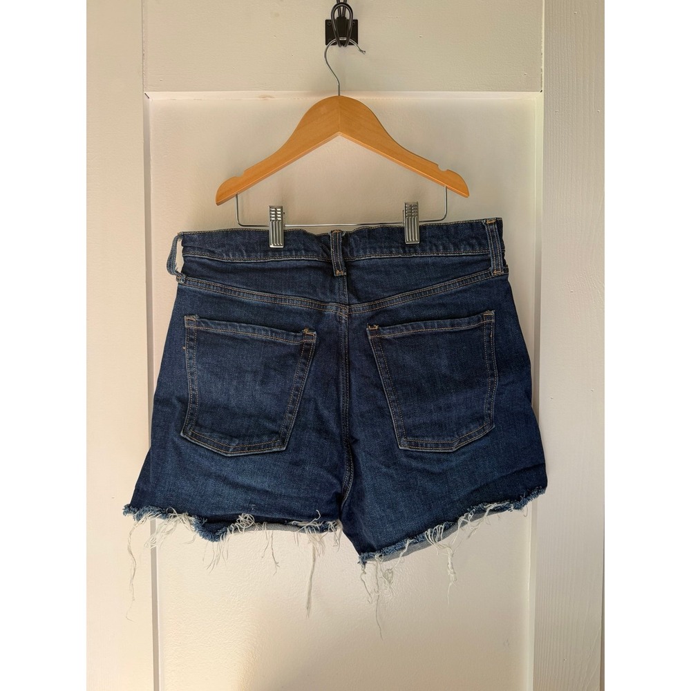 Old Navy High Rise distressed women's denim shorts - Picture 2 of 3
